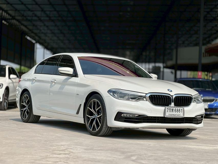 ปี 2018 BMW SERIES 5, 520d SPORT รถบ้าน เซอร์วิสศูนย์ทุกระยะ รูปที่ 3