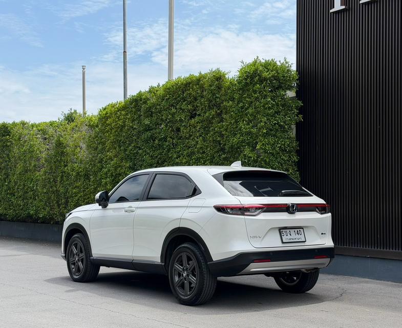 Honda HRV eHEV EL ปี2023 สีขาว Mileage 30,000 Km. รูปย่อยที่ 4