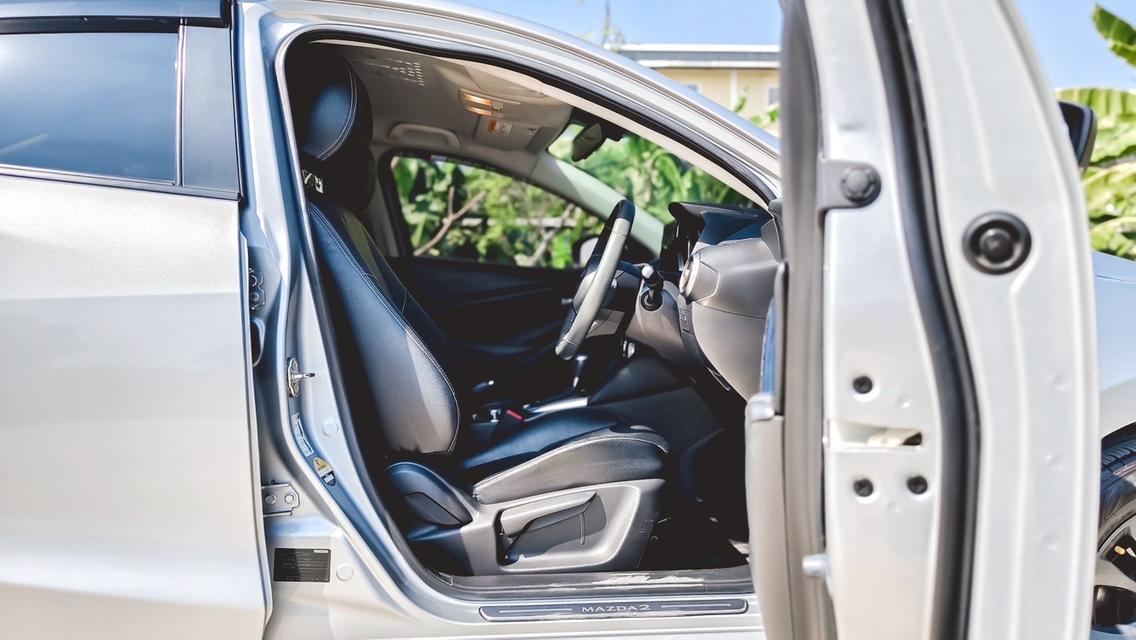 MAZDA 2 Sedan 1.3S Skyactiv-G 6A/T ปี 2020 จด 2021 รูปที่ 11