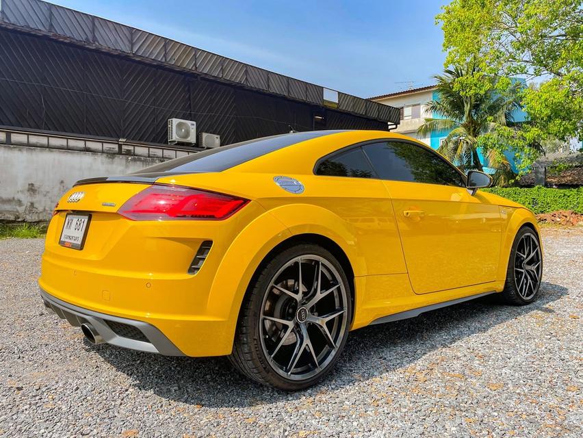 Audi TT สีเหลือง 4