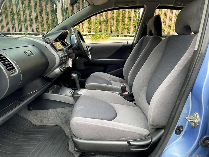 HONDA JAZZ 1.5 E (AS) i-DSI ปี 2004 เกียร์AUTO สภาพนางฟ้า 10