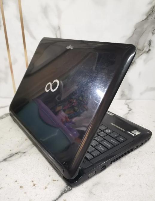 Fujitsu Lifebook LH530 Core i5 Ram 8GB 5