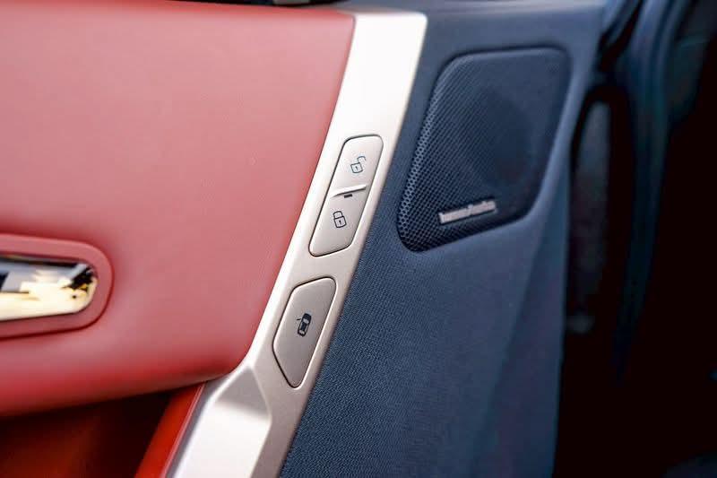 iX xDrive40 SPORT RHD I20 12