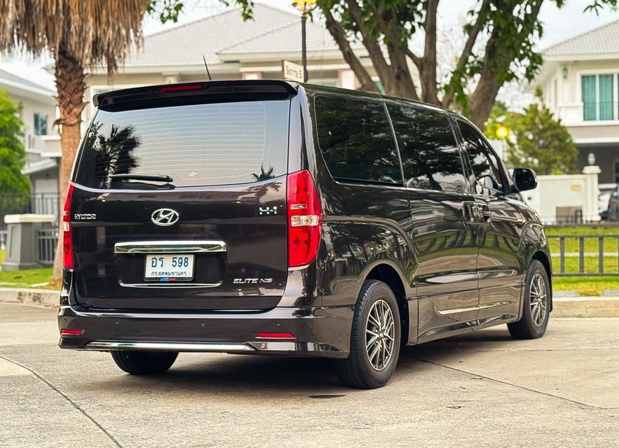 รหัสรถ AVA598 📌 🇰🇷 Hyundai H1 Elite NS ปี 2023 แท้ ใช้น้อย 5 หมื่นโล รูปที่ 3