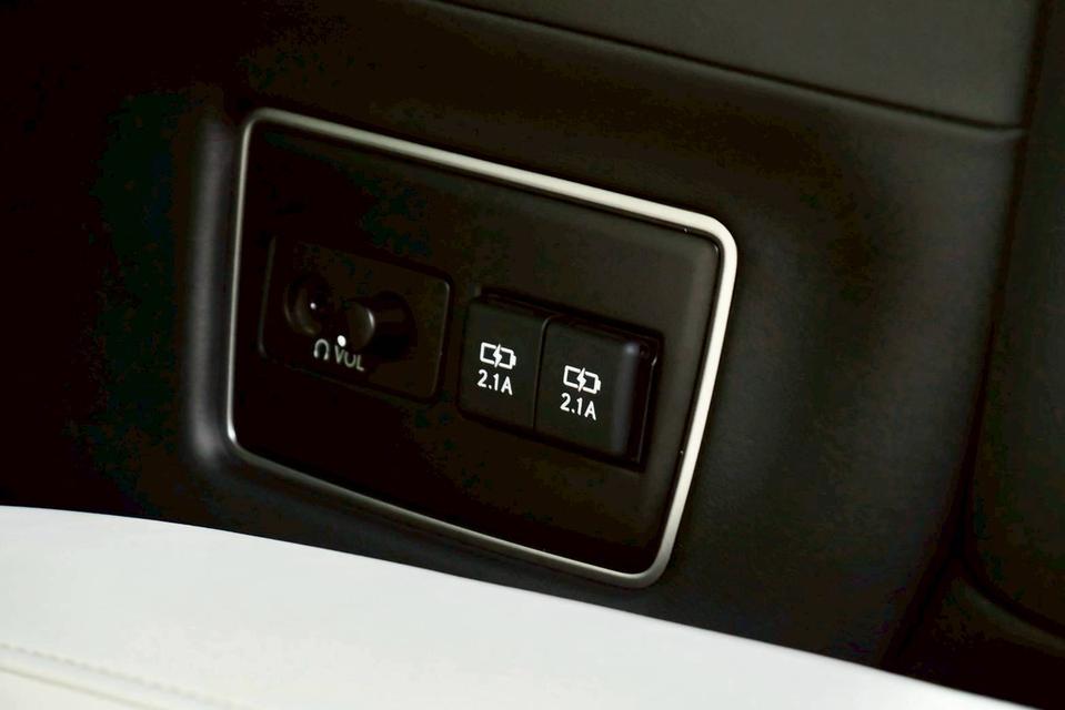 รหัสรถ PR6666 Lexus LM300h Exclusive 4-Seater ปี 2023 19