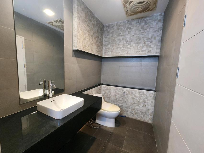 🔥 บ้านหรู 339 ตร.ว. Modern Tropical ทำเลกาญจนาภิเษก ตรงข้าม The Paseo Park 🔥 13