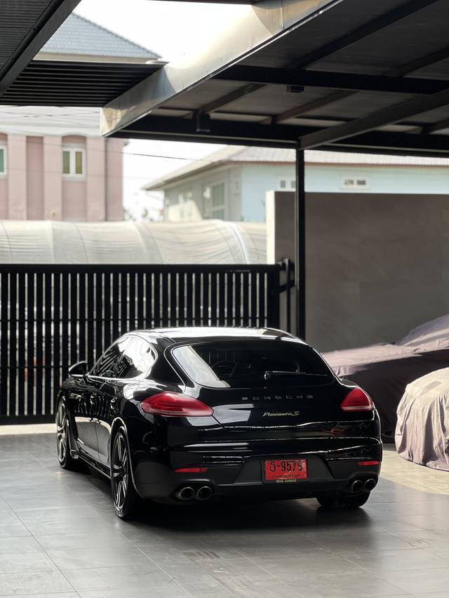 Porsche Panamera 3.0 Hybird 12