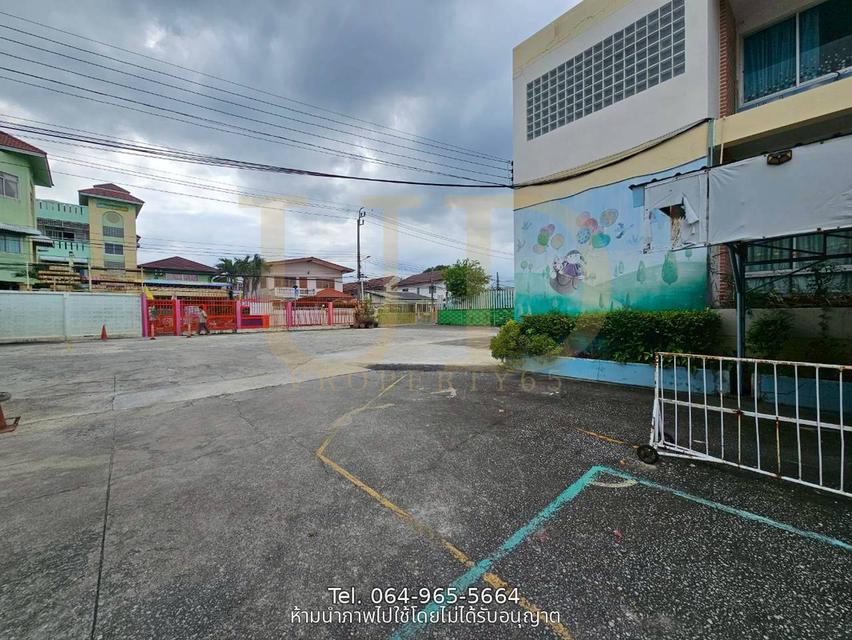 🔥 **ขายที่ดินพร้อมสิ่งปลูกสร้าง ทำเลดอนเมือง ใกล้สนามบินดอนเมือง** 🔥 🏢 **ที่ดิน 3 ไร่ 66 ตร.ว. พร้อมอาคาร 3 ชั้น 3 อาคาร** 11
