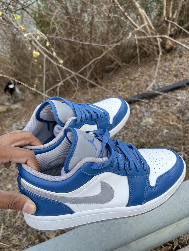 รองเท้า Nike AIR JORDAN 1