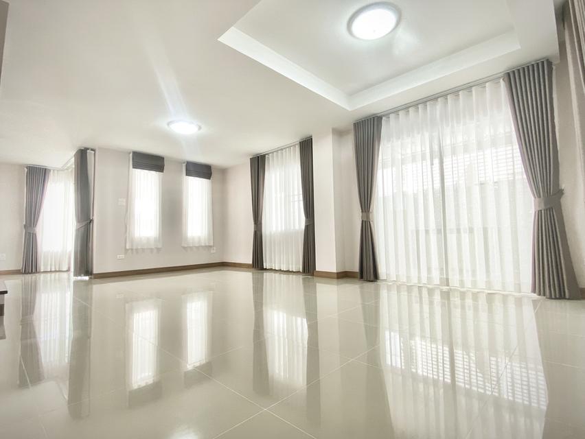 Selling Baan klang Saun  Pattaya 3