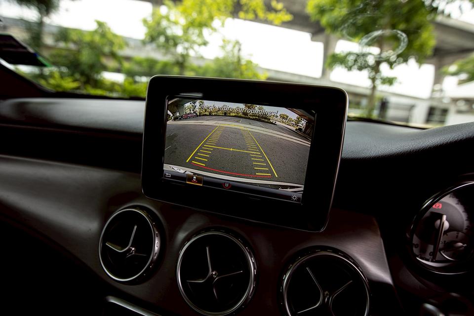 ขาย Benz Gla250 Amg ปี16 9
