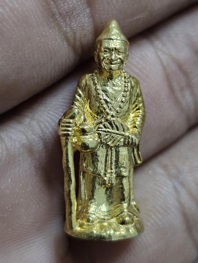 รูปเหมือนอรหันต์จี้กง หลวงปู่มหาศิลา สิริจันโท รุ่น"เฮงหมื่นล้าน"