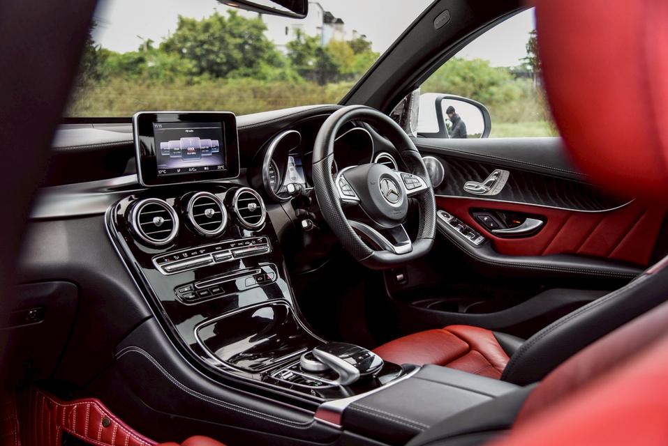 รหัสรถ CBL6117 Mercedes-Benz GLC250 4Matic Coupe 2.0 AMG AT 2019 17
