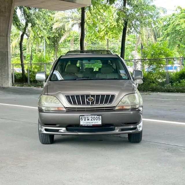 Toyota Harrier 3.0 Four AT ปี 2004