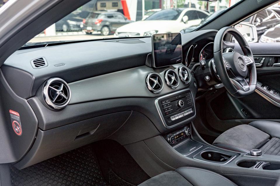 รหัสรถ NP5690 รุ่นรถ : BENZ GLA250 AMG DYNAMIC FACELIFTปีรถ : 2018 รูปที่ 10
