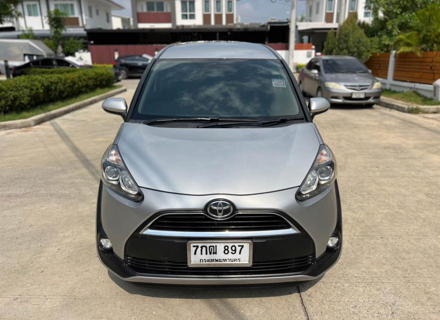 ปล่อยต่อรถมือสอง TOYOTA SIENTA 1.5 ปี 2018