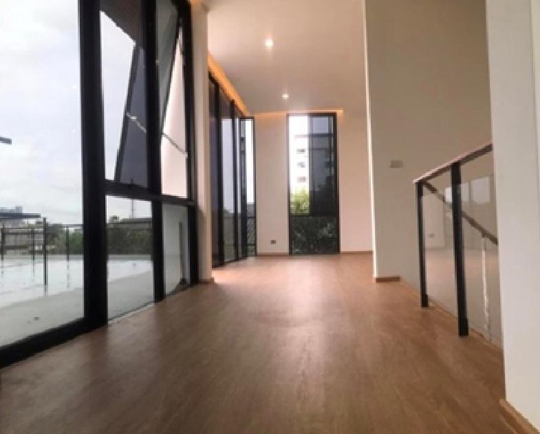 ให้เช่า Pool Villa บ้านเดี่ยว 3 ชั้น สร้างใหม่ ใจกลางเมือง ซอยสุขุมวิท 62 Modern Luxury สระว่ายน้ำกลางบ้าน 12