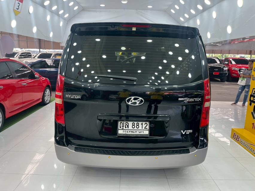 HYUNDAI GRAND STAREX 2.5 VIP เกียร์ AT ปี 2011 สีดำ เบนซินเลขไม์ 237,652 กมราคา 409,000 บาทโทร 09296998996B384 รูปย่อยที่ 4