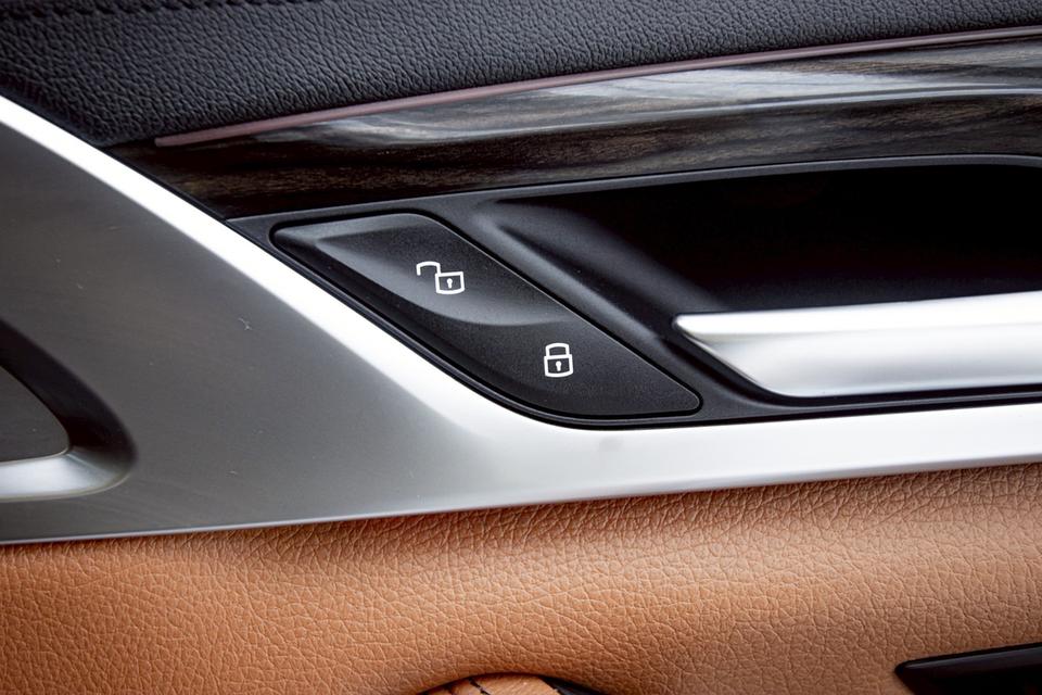✨ BMW SERIES 5 530e 2.0 HIGHLINE G30 ปี 2020 Plug-in Hybrid รูปที่ 9
