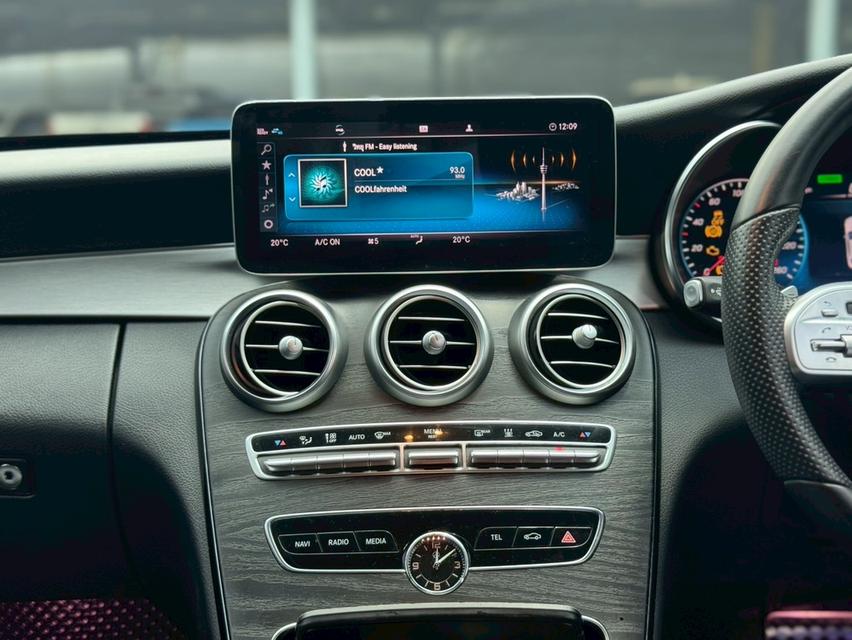 Mercedes Benz C300e AMG Sport ปี 2020  ไมล์ 8x,xxx km 12