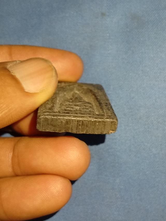 ถ้าให้พูดถึงพระเก่าพระนิยมต้องพระรุ่นนี้เลยครับพระเก่าๆราคาดีราคาไม่ลดเหรียญเดิมๆไม่มีปรับแต่งสภาพเดิมทุกอย่างสนใจเท่าดูกันได้ครับรับประกันความแท้ชัดเ 4