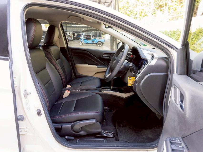 HONDA CITY 1.5V ปี 2015 ♨️ #ประกันเครื่องเกียร์3ปี/ 30,000 km.♨️ 7