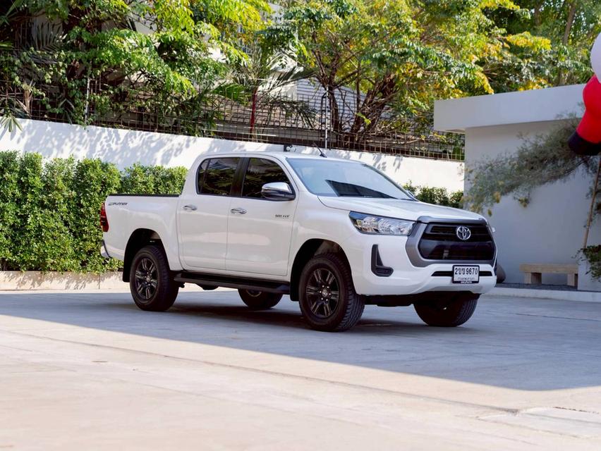 Toyota Revo 2.4 MID Prerunner จดปี 2021 3