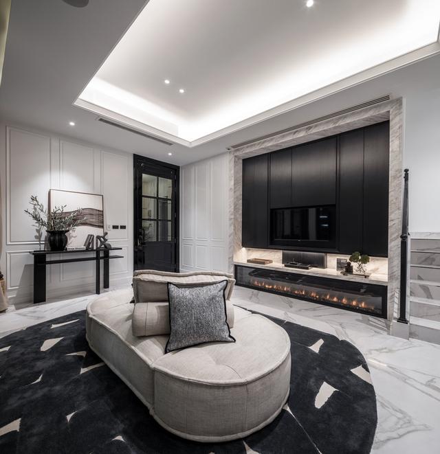 Luxury house Exclusive เอกมัย 22 12