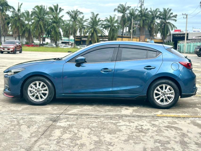 Mazda 3 2.0C Sport สีเดิมโรงงาน สภาพป้ายแดง 149,xxx กม. 3