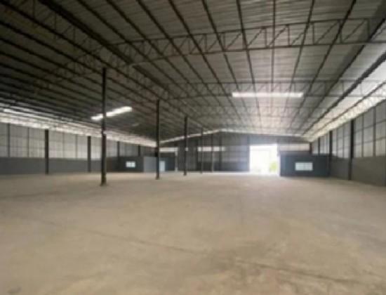 ให้เช่าโกดังพร้อมสำนักงาน พื้นที่ 1000 ตารางเมตร ถนนบางนา ตราด-กม.5 เข้าซอยไม่ลึก 12