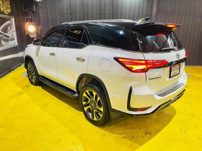 Toyota Fortuner 2.4 Legender Black 4WD TOP ปี 2021 ไมล์ 47,xxx km. 2