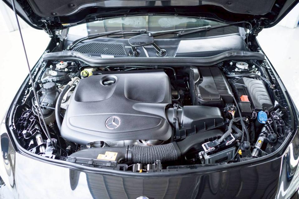 BENZ CLA-CLASS 250 AMG ปี 2017 โฉม W117 ปี13-20 10