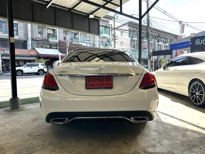 MERCEDES BENZ C220d AMG ปี2019 เครื่องยนต์ดีเซล ไมล์น้อย