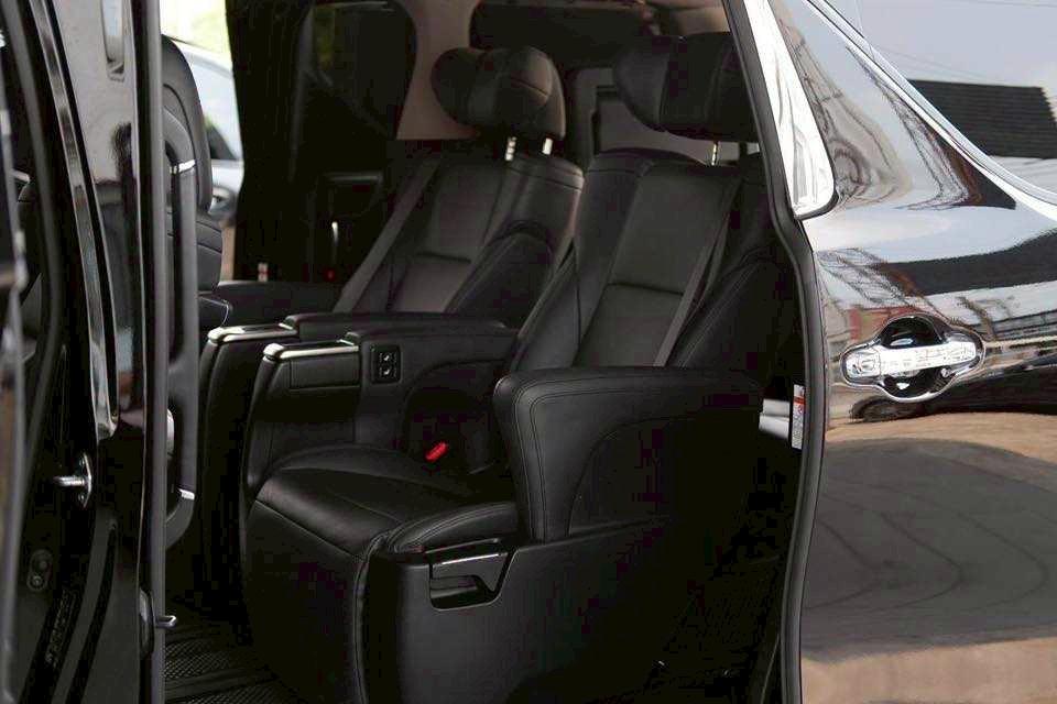 Toyota Alphard 2.5 SC Package 2022 สีดำ มือเดียวไมล์น้อย สีเดิมทั้งคัน รูปที่ 18