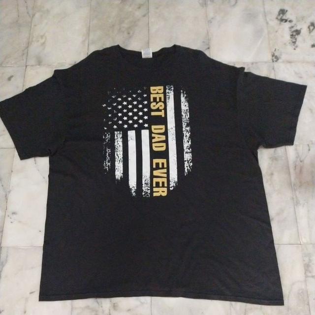 เสื้อยืดแขนสั้น แนวสตรีทอเมริกัน Best Dad Ever American Distressed Flag Unisex มือสอง สภาพดี ของพร้อมส่งครับ