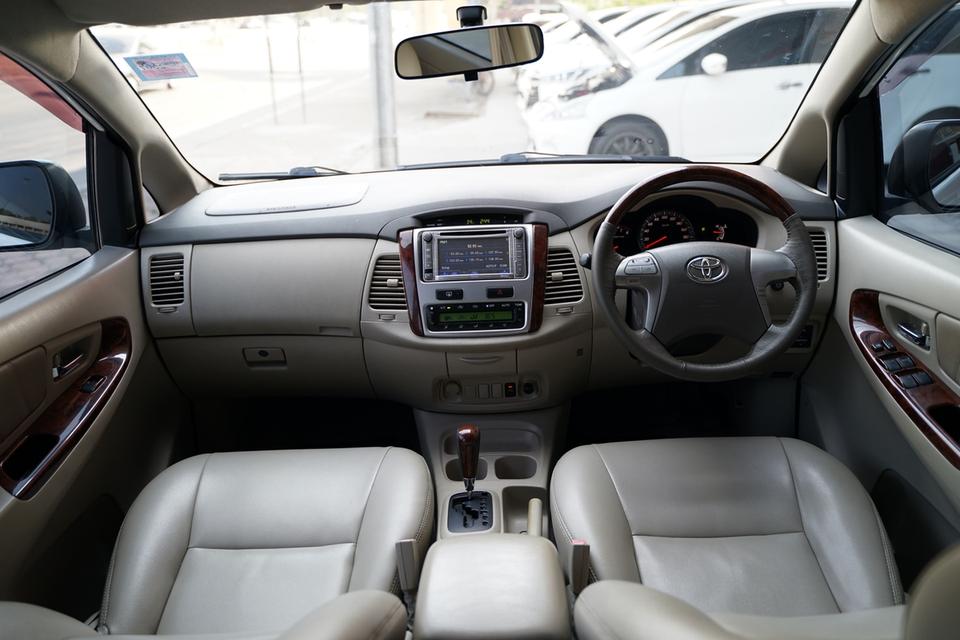 2013 TOYOTA INNOVA 2.0V 8