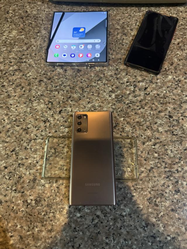 ขายๆๆๆถูกSamsungNote20 5G สีRose Gold 256กิ๊กสูนTrueสภาพสวยมากๆๆ  สภาพ: 98% สวยๆคับไร้รอยตกบุบใดๆคับ  ราคา: 3500 มารับเอง 2990 บาท ลดราคาจากกระทู้เดิม รูปที่ 2