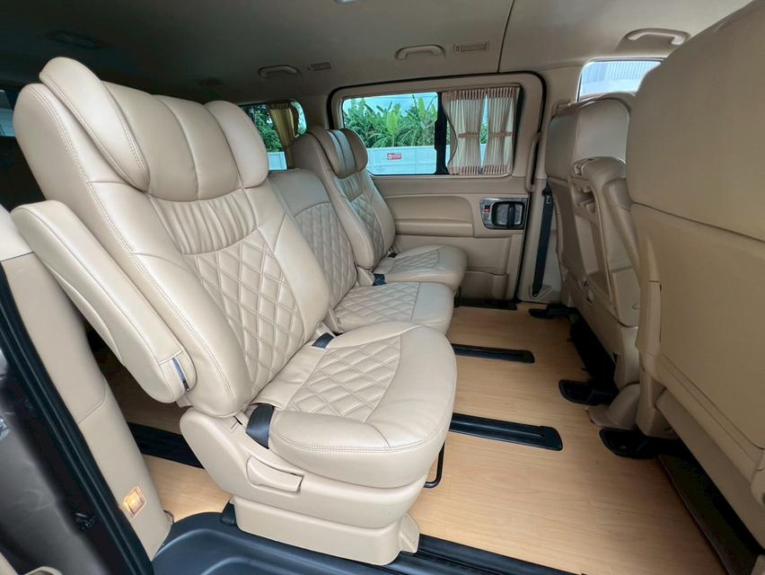 ปี 2014 HYUNDAI GRAND STAREX, 2.5 VIPคู่มือบุ๊คเซอร์วิสครบ ประตูสไลด์ไฟฟ้า 12