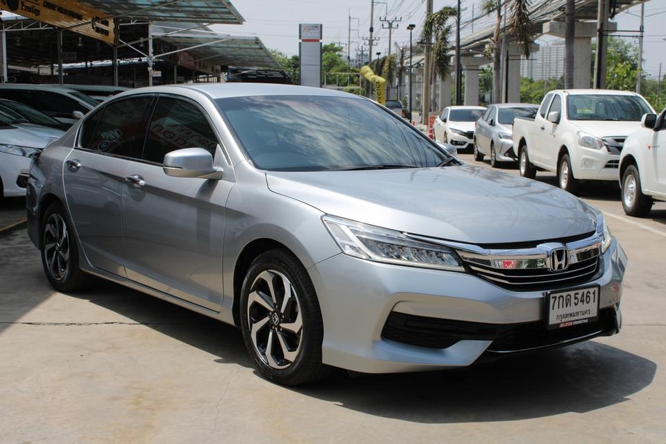 HONDA ACCORD 2.0 E สีเงิน ปี18 รูปที่ 6