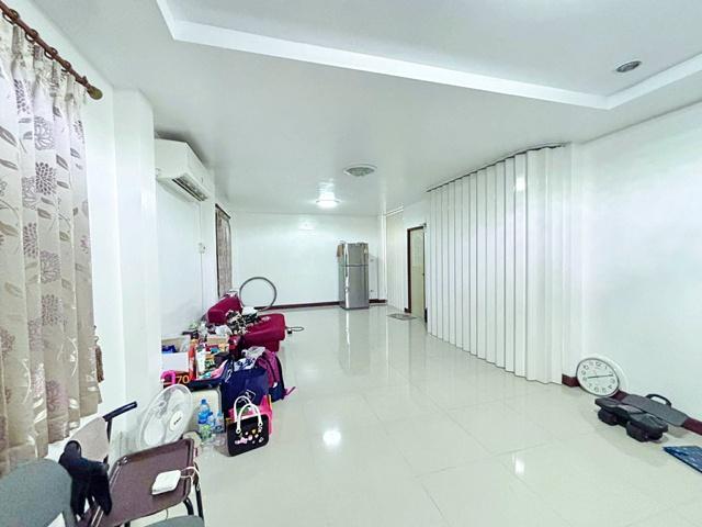 บ้านเดี่ยว 2 ชั้นให้เช่า 3นอน เพอร์เฟค ตลาดบางแก้ว 900 ม. เมกาบางนา 3 กม. 2 น้ำ 36ตร.ว. 150ตร.ม. 2คันBTS ศรีนครินทร์ 2