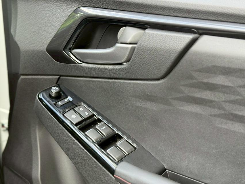 รหัสรถ PJP8084 2024 ISUZU D-MAX 1.9 Z X-Series Hi-Lander AT 14