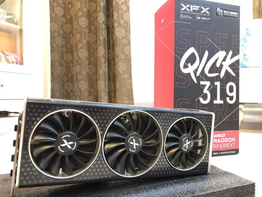 AMD Radeon XFX RX 6700 XT Quick 12GB 1