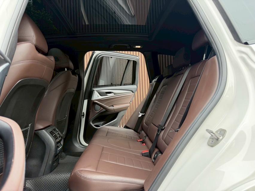 รหัสรถ AP3737 BMW X3 xDrive20d M Sport ปี 22 Lci รูปที่ 8