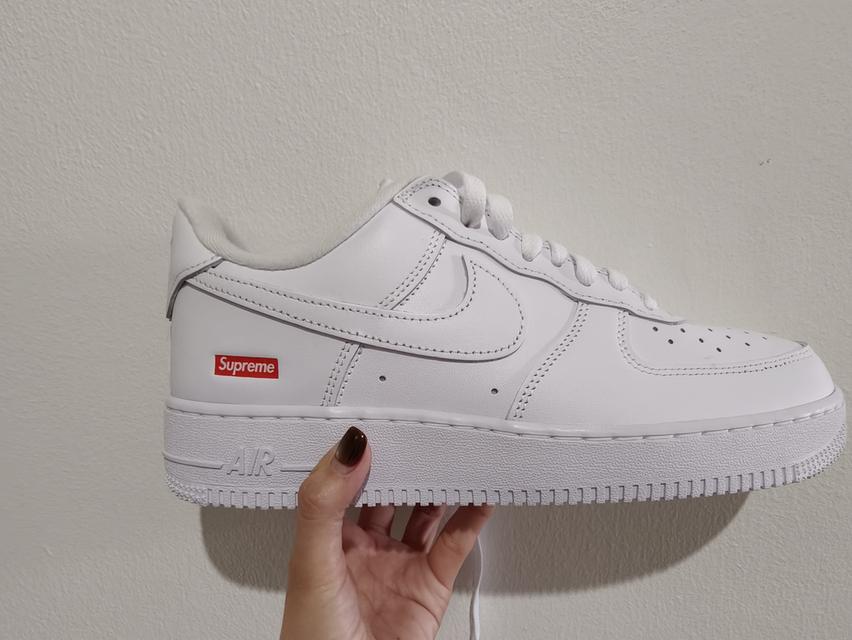 Nike Air Force 1 Supreme รูปที่ 4