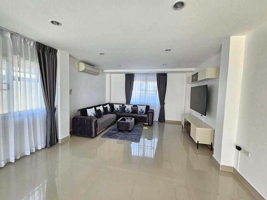 For rent Pool villa Pattaya Nongyai10