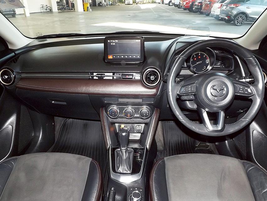 รหัสรถ KCY7239 MAZDA 2 SKYACTIVE 1.5XD Sports High Plus L AUTO ปี 2017 สีเทา 10