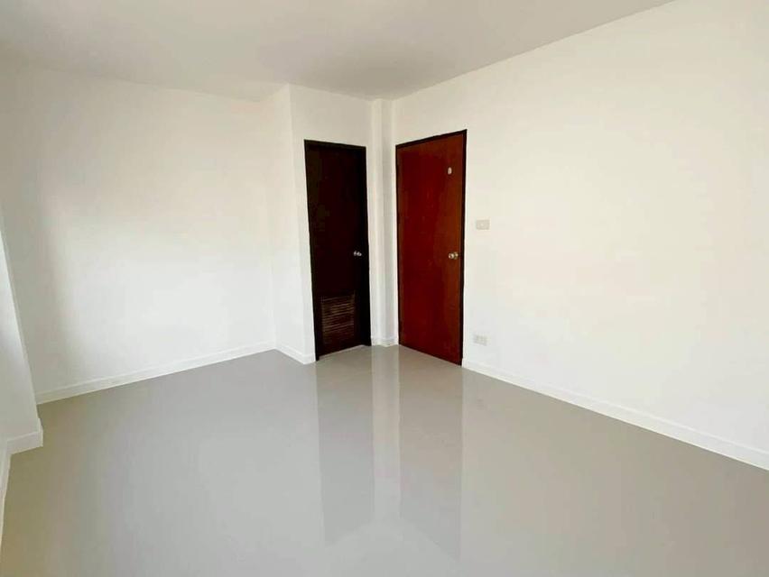 ขายทาวน์โฮม 3ชั้นรีโนเวทพร้อมอยู่ บ้านยังไม่เคยเข้าอยู่อาศัย ใกล้สนามบินดอนเมือง โครงการบ้านเอกบดี ดอนเมือง ซอย.ช่างอากาศอุทีศ 8