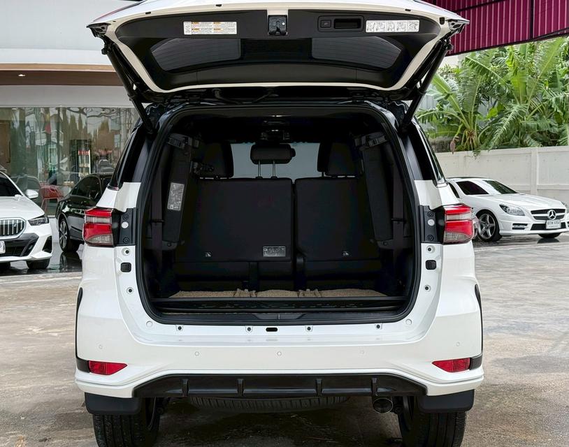 Toyota Fortuner 2.8GR Sport 4wd ปี22 รูปที่ 17