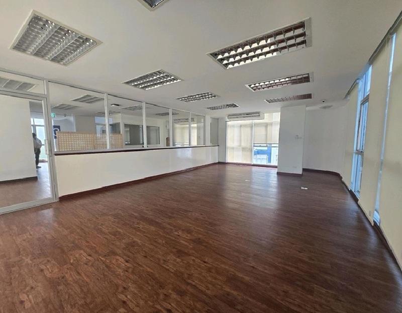 ให้เช่าอาคารสำนักงาน 8 ชั้น มีลิฟท์โดยสารในอาคาร ซอยศรีนครินทร์ 40 เข้าซอยไม่ลึก 4