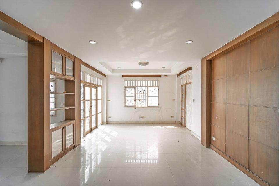 ขายบ้านเดี่ยว ลำลูกกา คลอง 4 ราคาต่ำกว่าประเมิน | เจ้าของขายเอง | พร้อมโอน ขายบ้านเดี่ยว 2 ชั้น 4